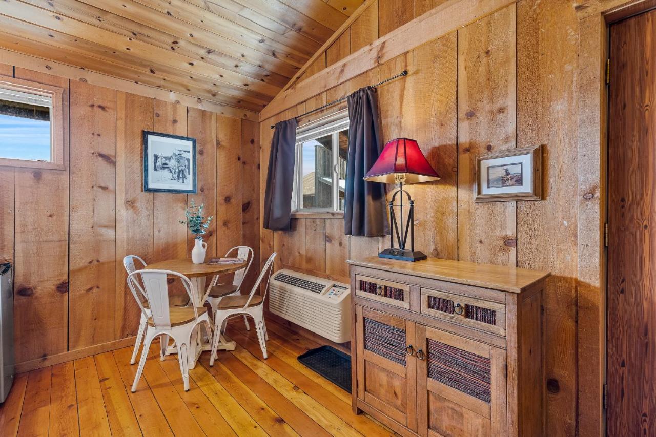 Trapper'S Rendezvous Bed & Breakfast Williams Exterior photo
