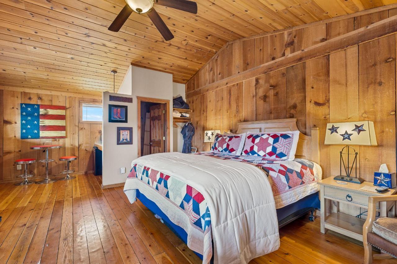 Trapper'S Rendezvous Bed & Breakfast Williams Exterior photo