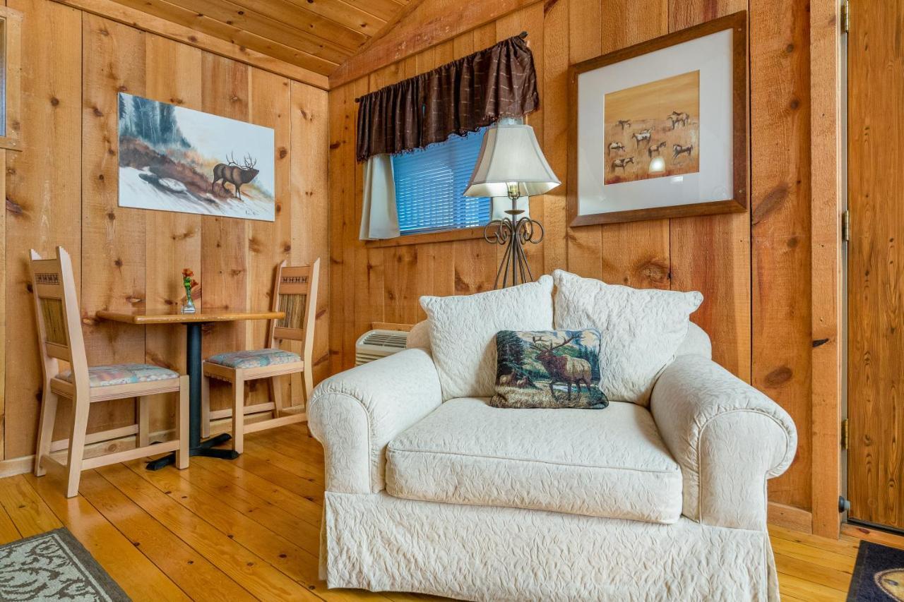 Trapper'S Rendezvous Bed & Breakfast Williams Exterior photo